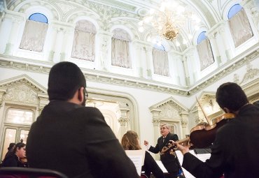 Orquesta de Cámara PUCV realizó exitoso concierto en el Museo Palacio Rioja - Foto 1