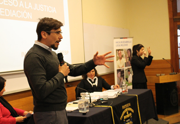 Derecho PUCV alberga primera sesión de seminario sobre discapacidad intelectual y salud mental - Foto 3