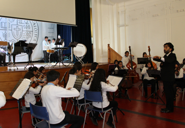 Orquesta Infantil y Juvenil de la Corporación La Matriz ofreció concierto en Salón de Honor de la PUCV
