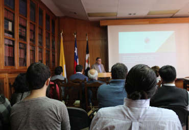 Seminario aborda las oportunidades del Opentext en la docencia universitaria - Foto 1
