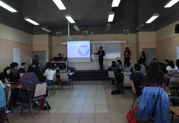 Estudiantes de primer año del programa Propedéutico PUCV reciben formación en liderazgo - Foto 1