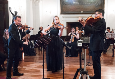 Orquesta de Cámara PUCV celebró sus 20 años con concierto de gala - Foto 2