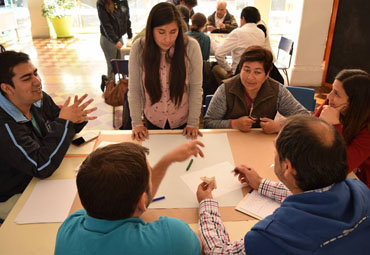 Jornada “Fondos Concursables para tu proyecto Ambiental” une a autoridades, académicos y dirigentes sociales en la PUCV - Foto 3