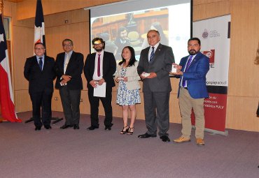 25 docentes reciben certificación de Diplomado en Docencia Universitaria PUCV - Foto 1