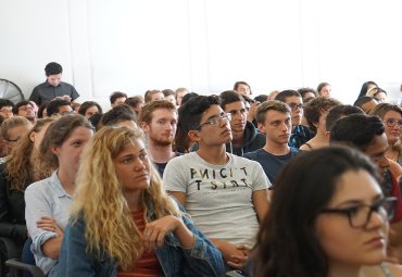 PUCV realiza ceremonia de bienvenida a estudiantes de intercambio de 24 países - Foto 1