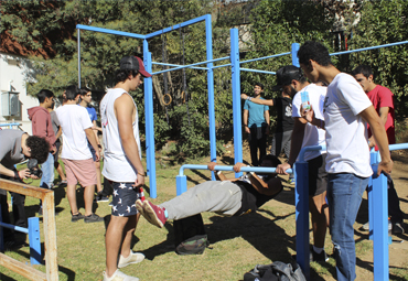 Escuela de Educación Física inaugura nuevo parque de barras en Campus Sausalito