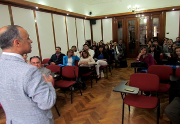 Facultad de Filosofía y Educación realizó ceremonia por diplomados efectuados en Viña del Mar - Foto 2