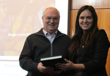 Presentan Material Pedagógico Fondo Margot Loyola en Instituto Rafael Ariztía de Quillota - Foto 3