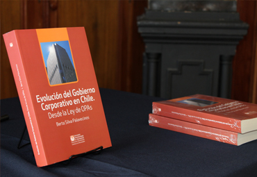 Académica Berta Silva realiza lanzamiento de su libro “Evolución del Gobierno Corporativo en Chile. Desde la Ley de OPA’s” - Foto 4