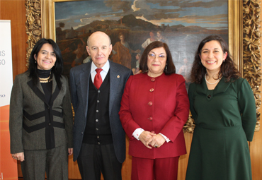 Académica Berta Silva realiza lanzamiento de su libro “Evolución del Gobierno Corporativo en Chile. Desde la Ley de OPA’s” - Foto 3