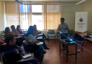 Guillermo Miranda, ex alumno: “Lo que buscamos con nuestra ayuda, es que los egresados de la PUCV destaquen en sus postulaciones laborales”