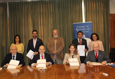Consejo de Rectores de Valparaíso firma convenio de colaboración con Ministerio de la Mujer y la Equidad de Género - Foto 1