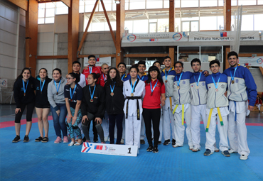 Deportistas PUCV representarán a la región en las finales nacionales de Taekwondo LDES Valparaíso