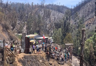 Universidad coordina ayuda para damnificados del reciente incendio en Valparaíso - Foto 2