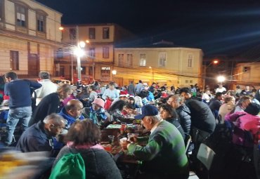 PUCV apoya realización de tradicional Cena de Navidad en Iglesia La Matriz - Foto 2