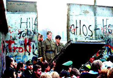 PUCV participa en conmemoración de los 30 años de la reunificación alemana - Foto 1