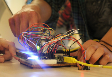 Maker_Labs: metodología que fomenta innovación en el aula - Foto 1