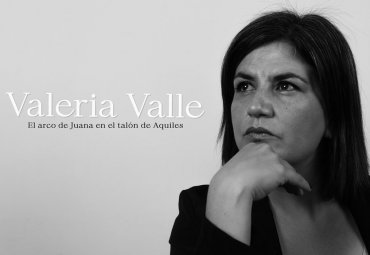 Profesora Valeria Valle presenta su nuevo disco “El Arco de Juana en el Talón de Aquiles” - Foto 1