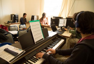 IMUS PUCV conmemora 50 años de historia formando a generaciones de músicos - Foto 1