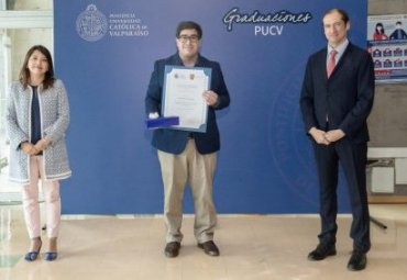 Derecho PUCV realiza ceremonia de graduación de Magíster en Derecho - Foto 1