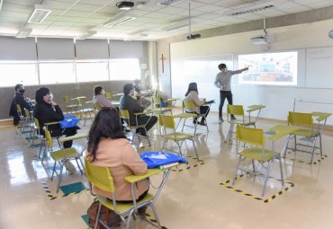 Vuelta a las aulas: PUCV propiciará el cuidado de los estudiantes en el regreso a la presencialidad - Foto 2