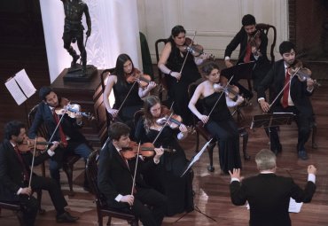 Orquesta Clásica y Coro de Cámara PUCV efectuarán conciertos de Semana Santa - Foto 1