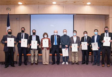 Académicos PUCV son reconocidos con la jerarquía de profesor titular - Foto 3