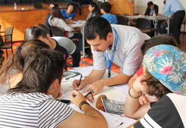 Más de 1800 estudiantes son beneficiarios de programas de acompañamiento en la PUCV