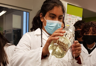 Escuela de Ingeniería Bioquímica recibe a 36 estudiantes de Nogales y Viña del Mar - Foto 3