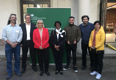 Académico Geografía PUCV participó en Conferencia Internacional de Reservas de la Biósfera - Foto 1