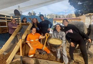 Ex Alumnos y Estudiantes PUCV participan en talleres organizados por Fundación Minga Valpo - Foto 3