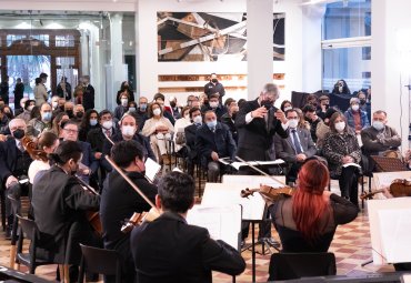 Orquesta Clásica y Coro de Cámara PUCV ofrecieron Concierto de Apertura por Asunción del Rector - Foto 4