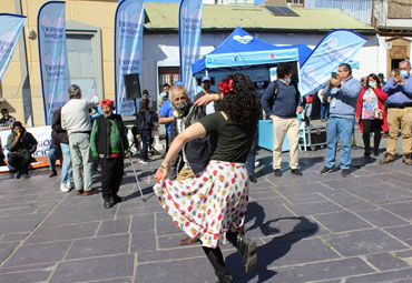 PUCV y Twitteros celebran Día de la Solidaridad en barrio La Matriz - Foto 3