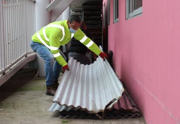 PUCV realizó donación de material de construcción a Escuela Ramón Barros Luco - Foto 3