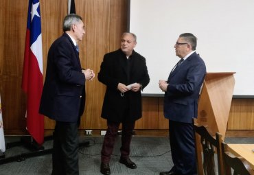 Gobernador Regional Rodrigo Mundaca se reunió con nuevo equipo de Rectoría PUCV - Foto 1