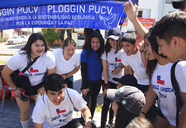 Más de 200 personas participaron en jornada deportiva “Plogging PUCV” - Foto 2