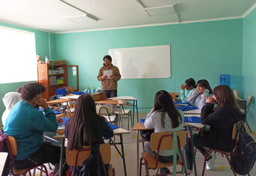 Estudiantes de Periodismo PUCV impactan en comunidades locales - Foto 3