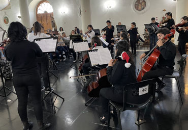Orquesta Infanto Juvenil La Matriz ofrece Concierto de Navidad - Foto 3