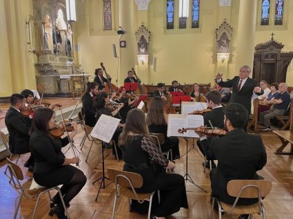 Orquesta de Cámara realiza concierto en beneficio de familias damnificadas por incendio - Foto 3