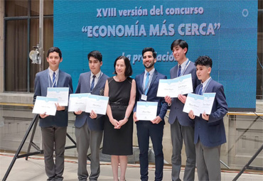 Alumnos del Colegio Rubén Castro ganan concurso nacional con increíble video