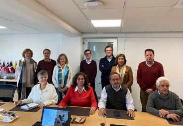 Alumni de distintas generaciones se reúnen en la nueva sede de la Escuela de Negocios PUCV - Foto 2