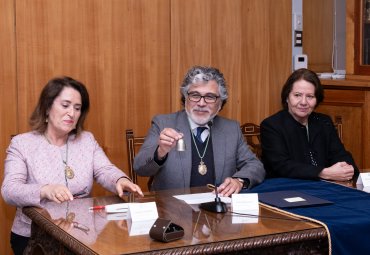 Profesora Claudia Poblete es la nueva integrante de la Academia Chilena de la Lengua - Foto 4