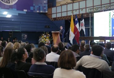 Universidad suscribe convenio con Federación de Instituciones de Educación Particular