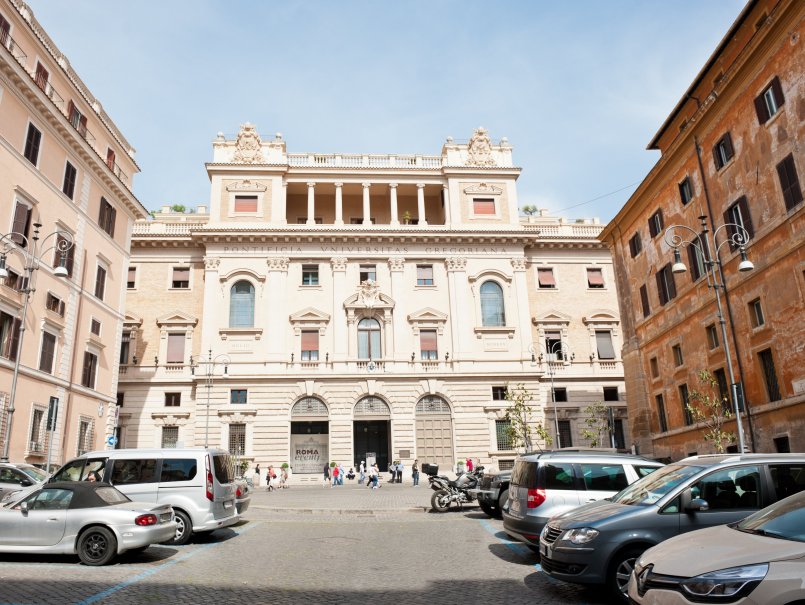 PUCV inaugurará muestra en Roma para destacar el vínculo entre la Santa Sede y nuestro país
