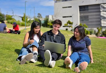 PUCV inicia actualización de cursos b-learning obligatorios y de Formación Fundamental