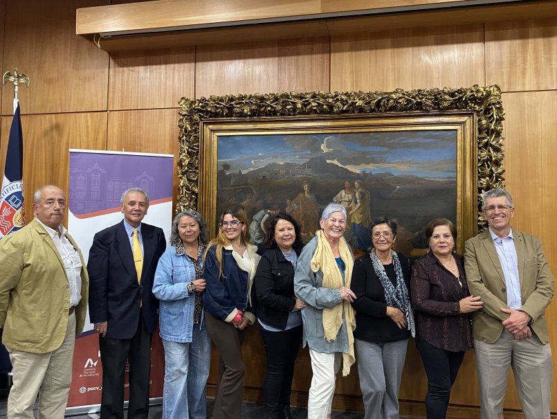 Rectoría da bienvenida a personas mayores que se integran a los cursos de Formación Fundamental