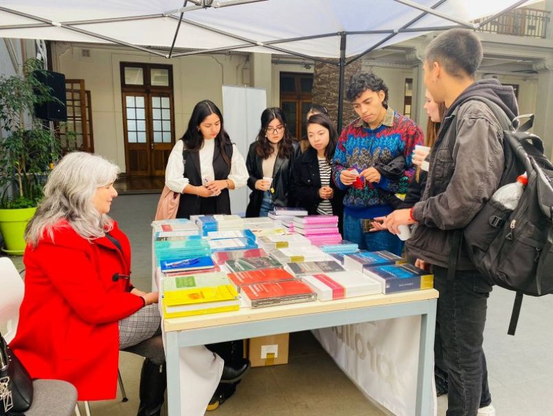 Universidad celebrará el Día del Libro con actividades en honor a Gabriela Mistral