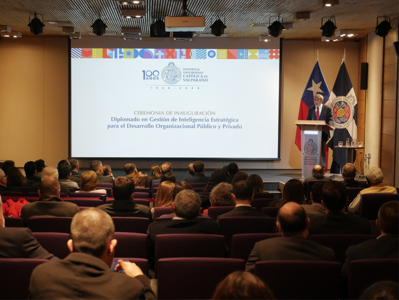 Ministro de Seguridad Pública inauguró nuevo Diplomado en Gestión de Inteligencia Estratégica