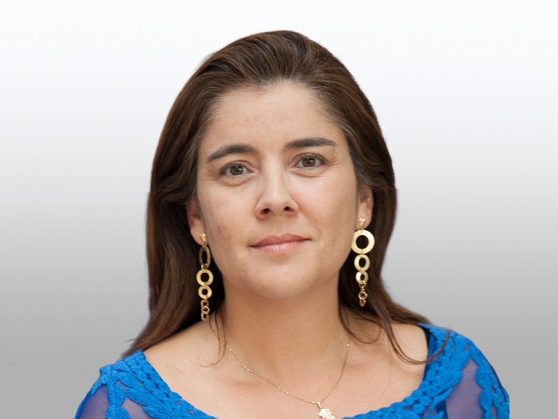 Pamela Hermosilla es promovida como Profesora Auxiliar por su destacada trayectoria