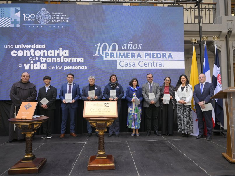 Conmemoración 100 años de la primera piedra en la Casa Central PUCV